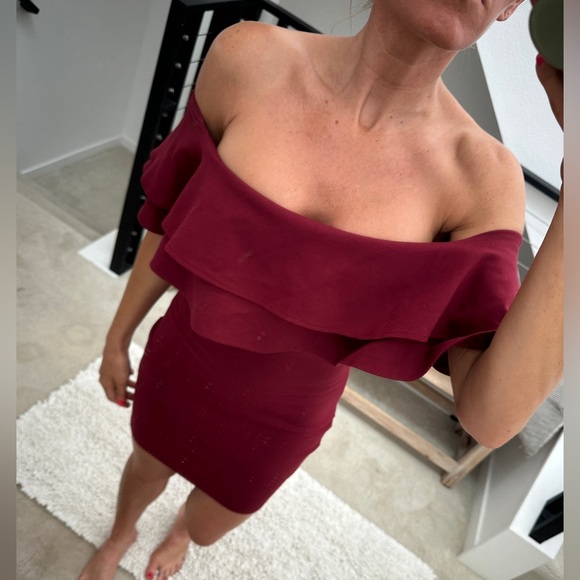 Revolve By the way burgundy Rhiannon off the shoulder ruffle mini dress fall S - Picture 6 of 14